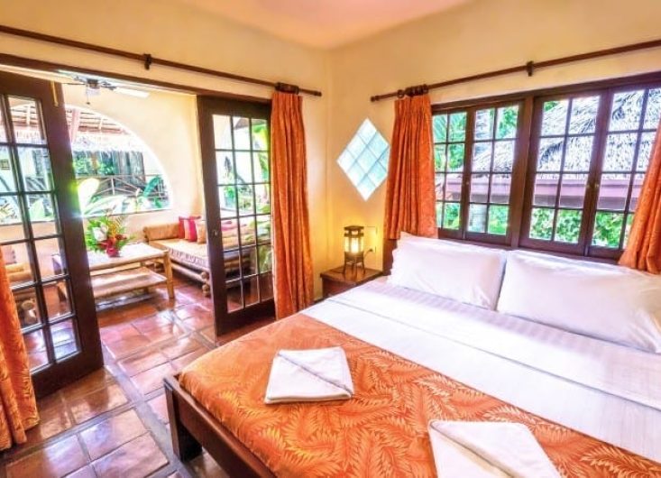 AtlantisDumagueteRm42bedroom